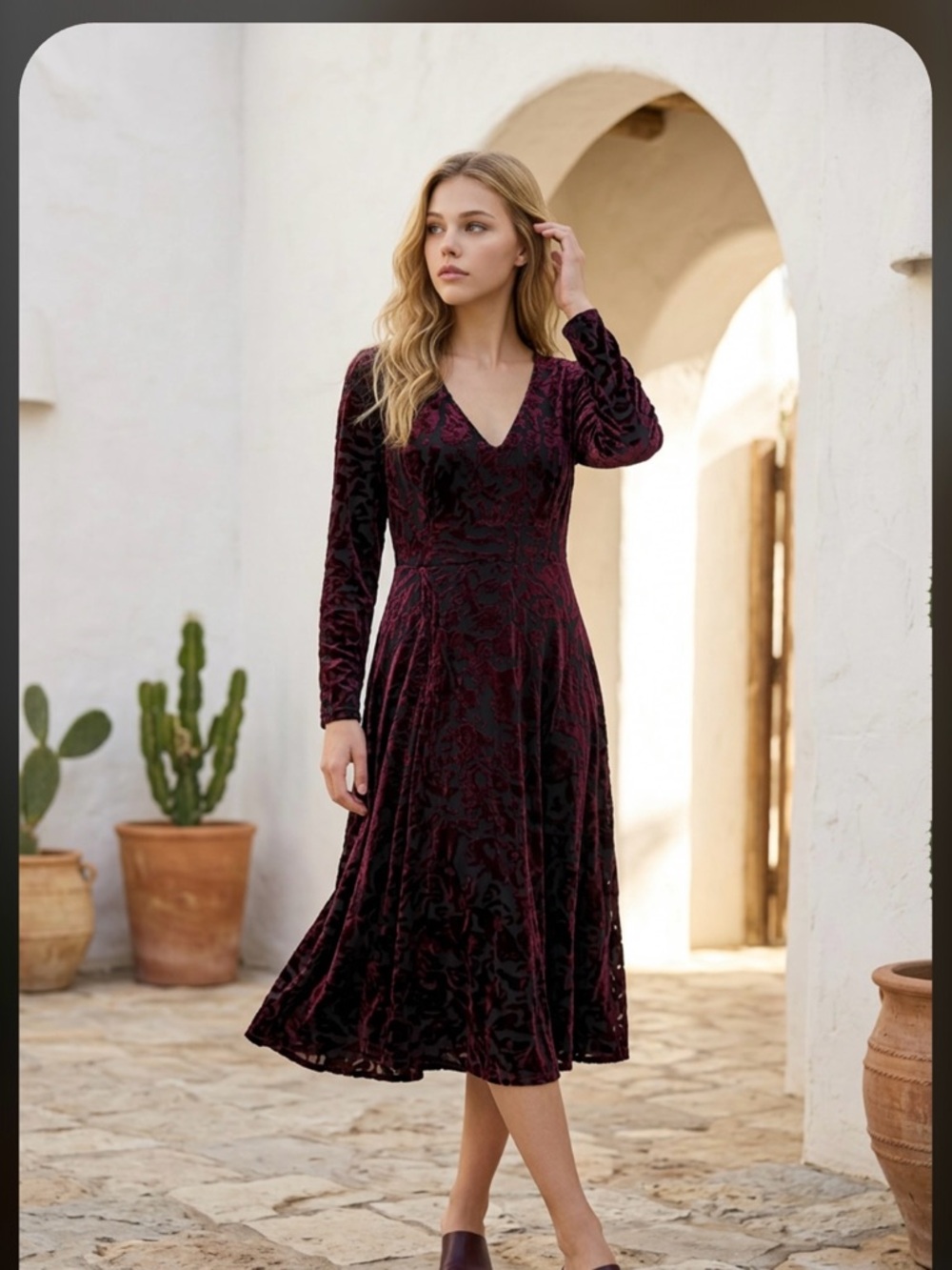 Simply Vera Vera Wang Red V-Neck 3/4 Sleeve Gown